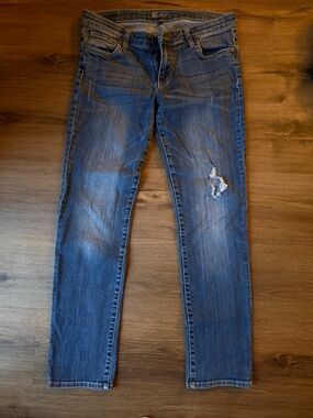 Kut from the Kloth Women's Skinny Jeans in Distressed Blue